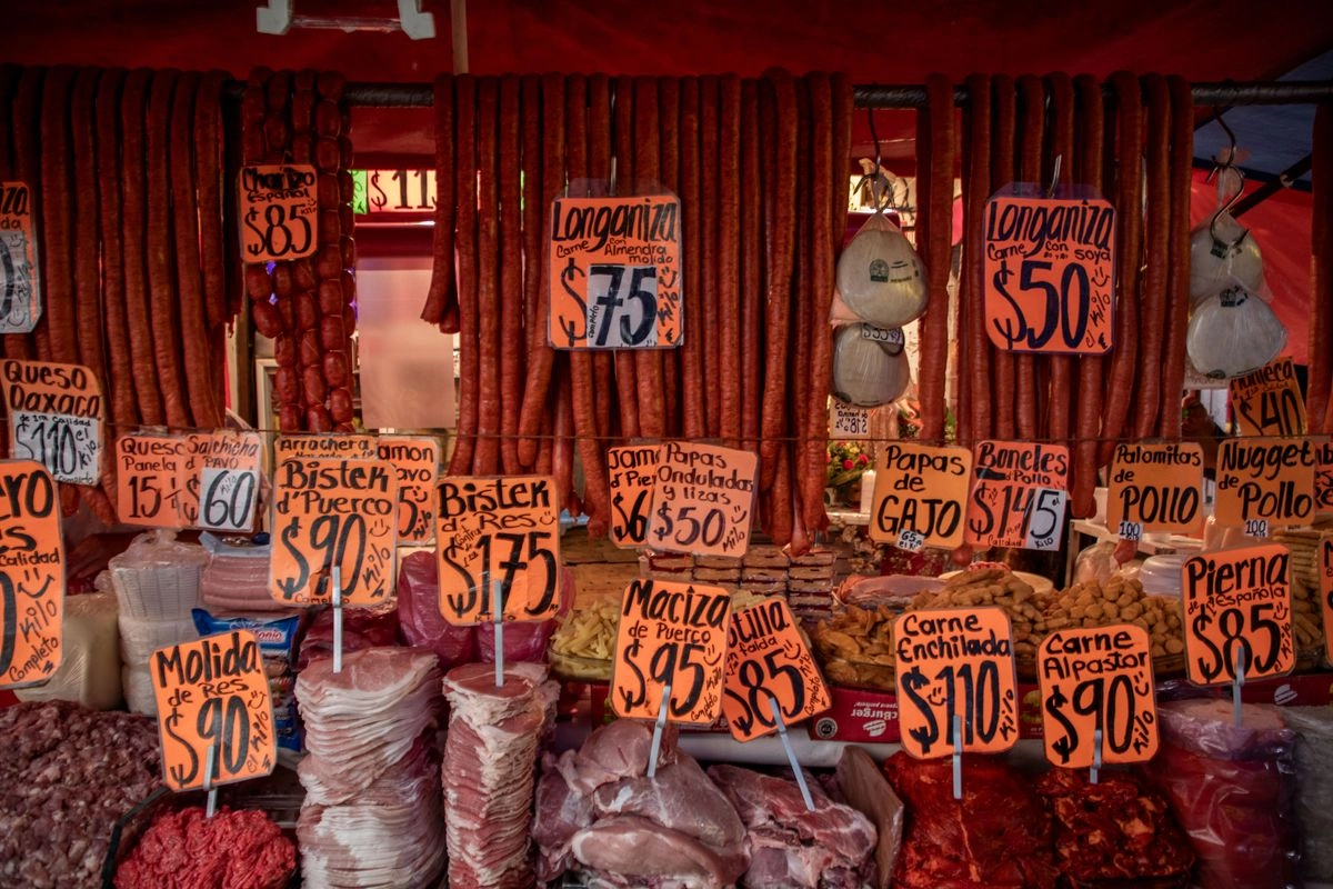 El aumento de los precios de los alimentos fue impulsado por el alza de los costos internacionales de carne y aceites vegetales, informó la FAO. Foto 