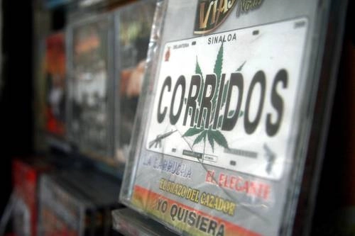 Ángel del Villar y Luca Scalisi, productores de narcocorridos y de música regional mexicana, fueron detenidos en Los Ángeles. Foto La Jornada
