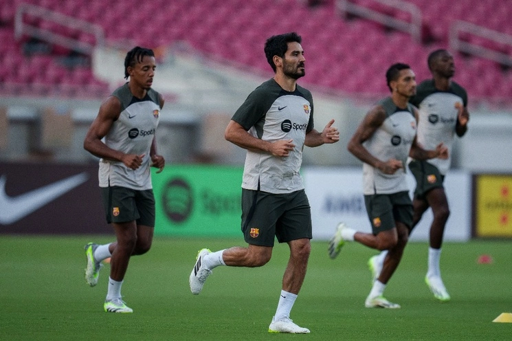 El plantel blaugrana ya parece prácticamente recuperado del virus, aunque con menos carga de entrenamiento de la deseada. Foto Europa Press / Archivo