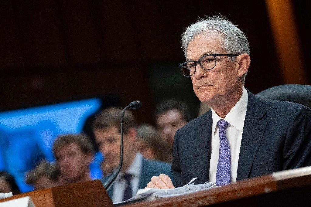 La Reserva Federal no esperará hasta que la inflación alcance su objetivo de 2% anual antes de considerar un recorte de tasas, afirmó el presidente del banco central estadunidense, Jerome Powell, a legisladores. Imagen del 9 de julio de 2024. Foto Afp