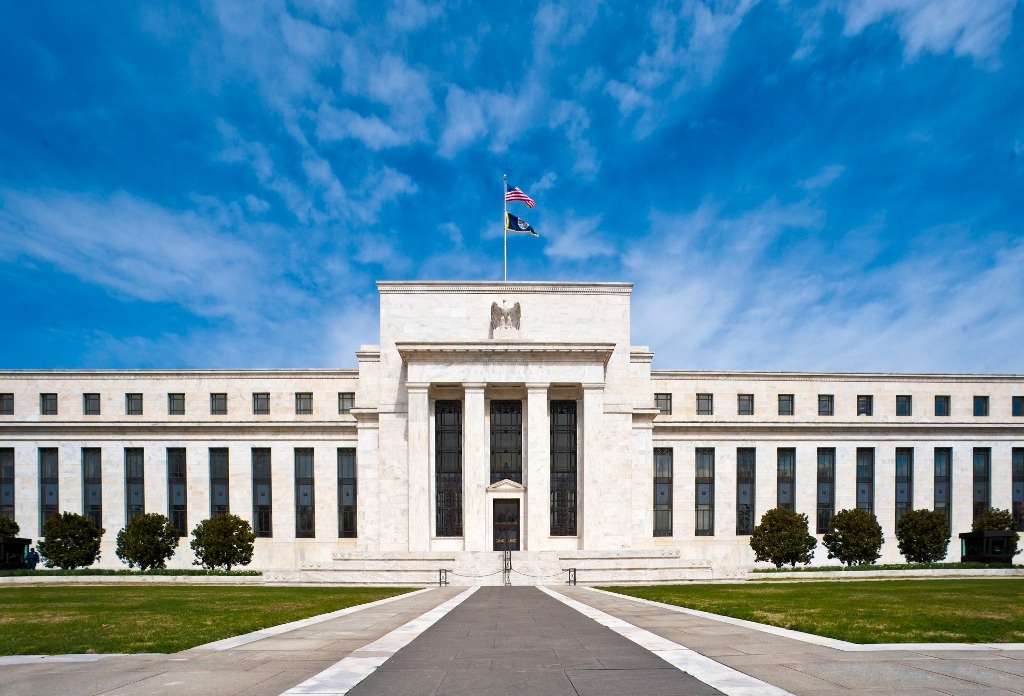 Fed, apprehensive about rebound in inflation