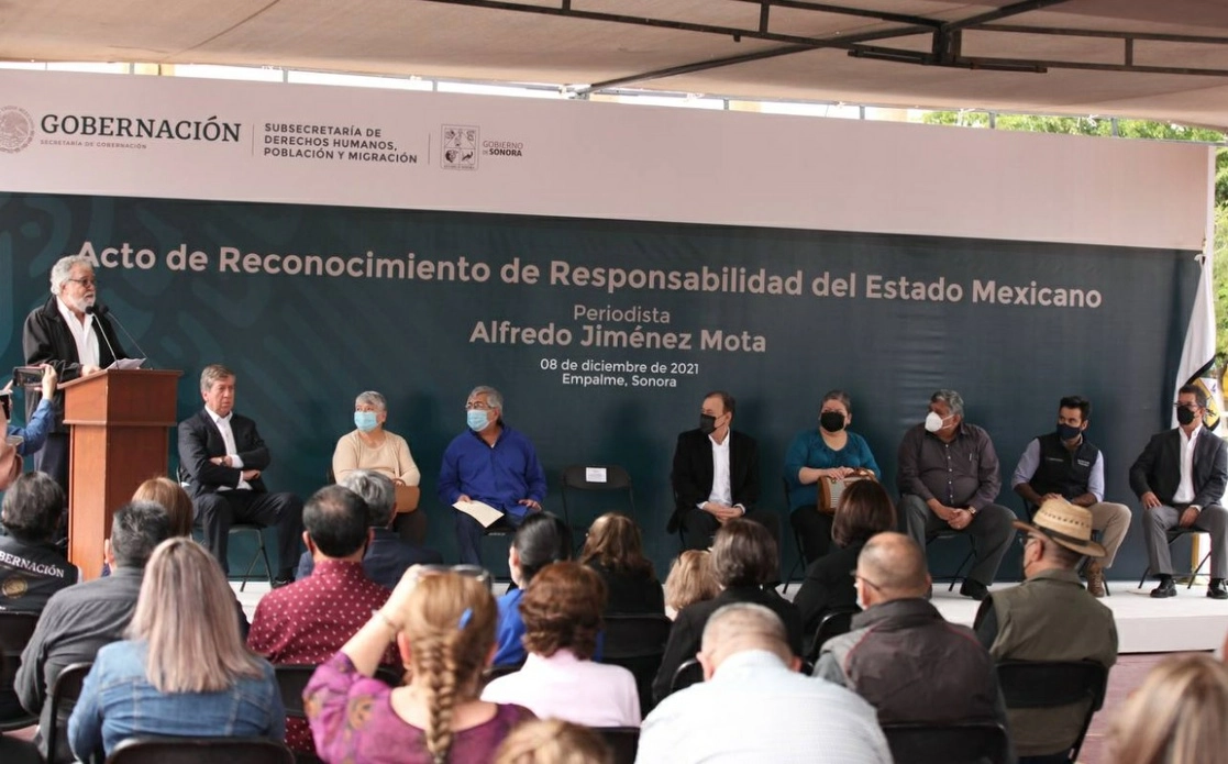 El subsecretario de Gobernación, Alejandro Encinas, expuso ayer que la libre expresión, libertad de prensa y defensa de los derechos humanos debe ser ejercido a cabalidad y sin obstáculos. Foto tomada del Twitter de @A_Encinas_R