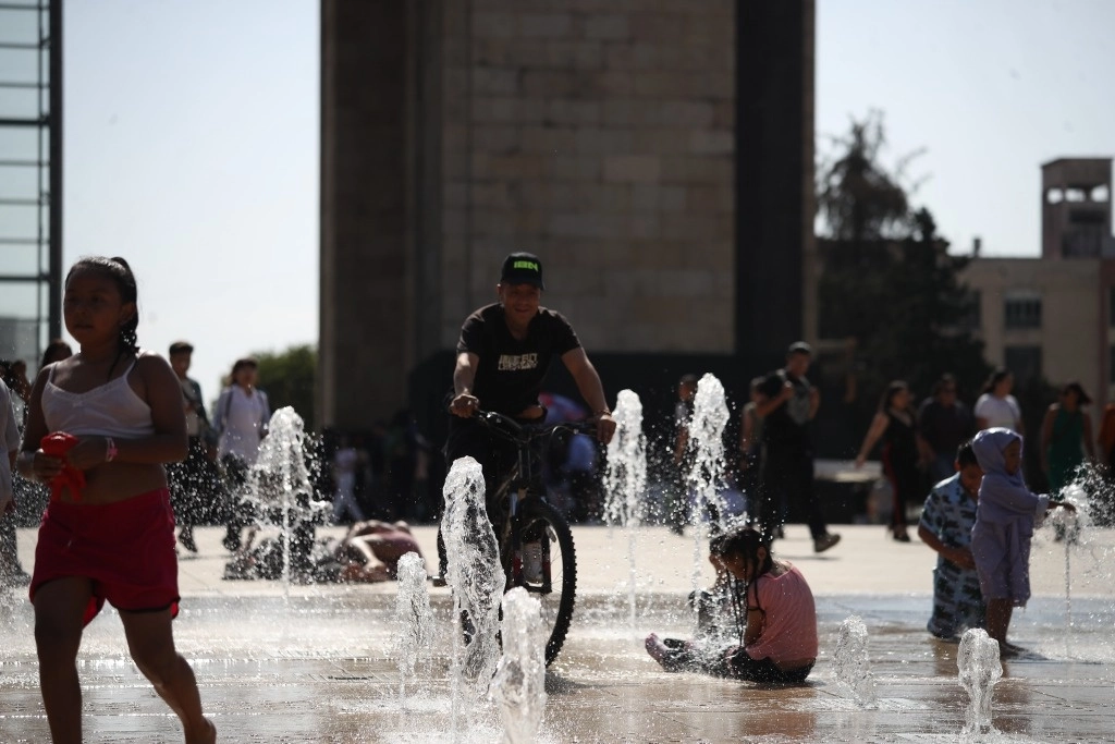 La NOAA declaró el fin de el fenómeno climático de 'El Niño', que causa calentamiento en partes del Pacífico central. Foto Yazmín Ortega Cortés / Archivo
