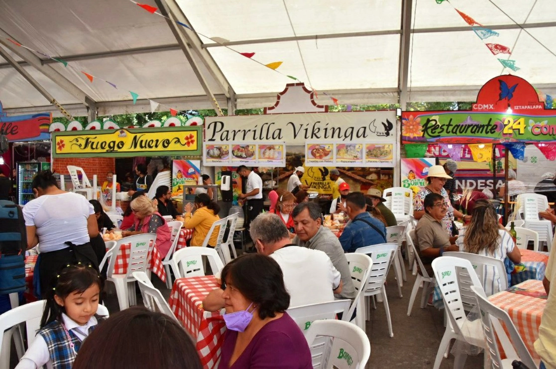 A partir de hoy y hasta el 2 de octubre se realizará la 19 edición de la Feria de la Enchilada en Iztapalapa. Foto @ClaraBrugadaM