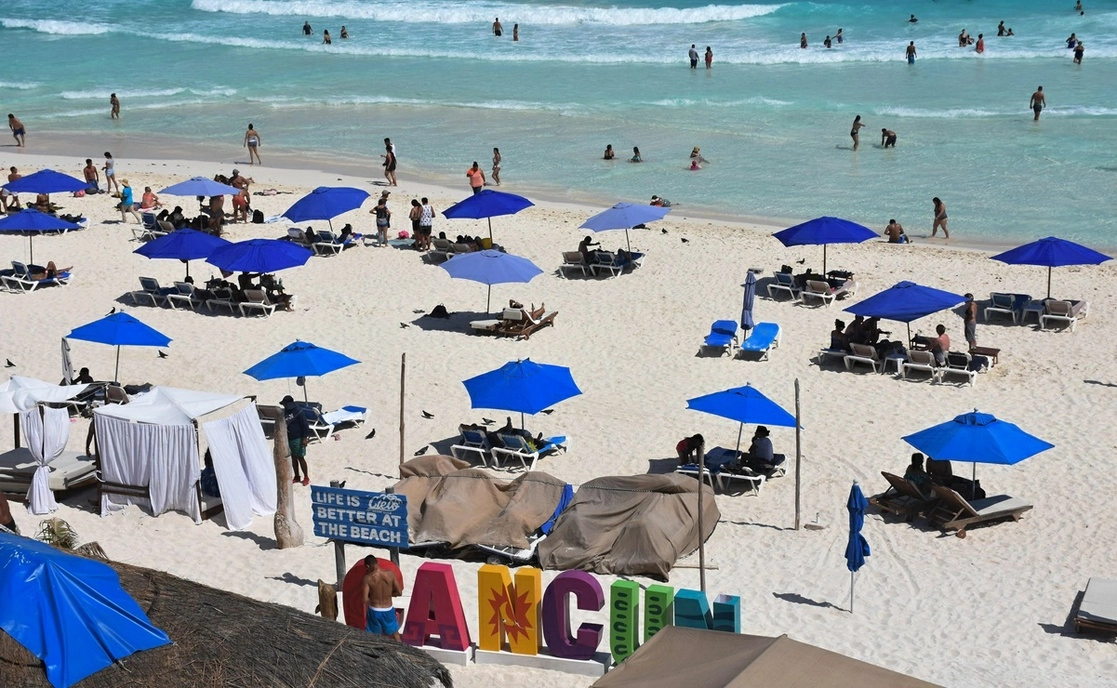 Una playa en Cancún. Foto Afp / Archivo