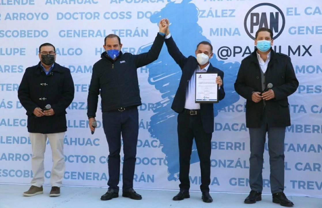 Fernando Larrazabal Bretón será el candidato a la gubernatura por el Partido Acción Nacional tras recibir este sábado la constancia por parte del Comisión Organizadora Electoral del albiazul. Foto Twitter @PANNLMX
