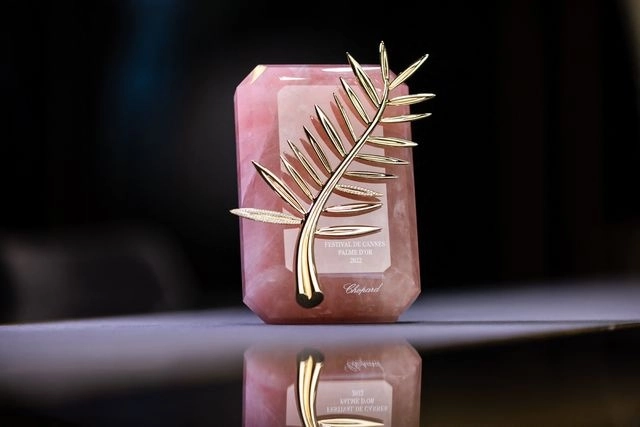 La Palma de Oro que otorga el Festival de Cine de Cannes que este año llega a su edición 75. Foto Afp