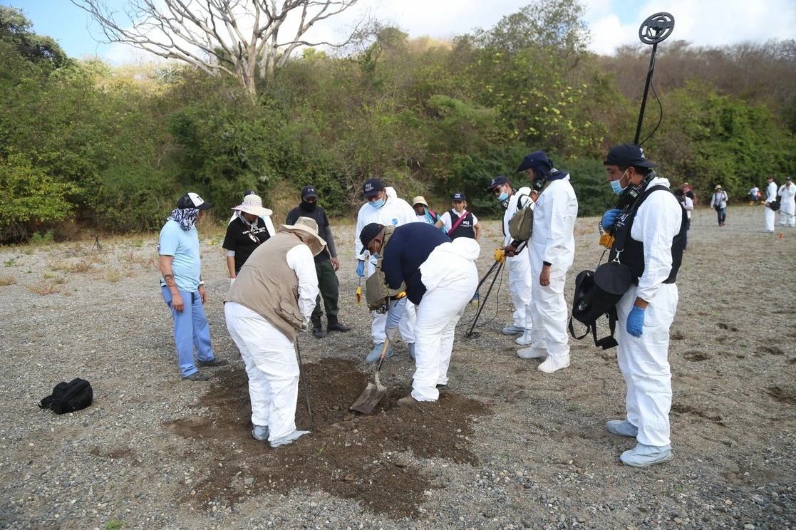 Búsqueda de fosas clandestinas en el estado de Michoacán. Foto Cuartoscuro / Archivo