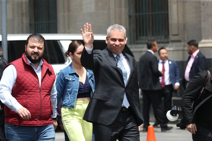 El gobernador de Michoacán, Alfredo Ramírez Bedolla, no especuló con las sumas que la delincuencia organizada cobraría a los productores limoneros por derecho de piso y prefirió que esos datos los brinde la fiscalía como parte de las indagatorias. Foto Luis Castillo / Archivo

