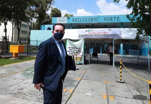Los detectives de la coordinación ministerial GAM-3 solicitaron el certificado médico del fallecido, el cual se integró a la carpeta de investigación que inició.
Foto Alfredo Domínguez / archivo