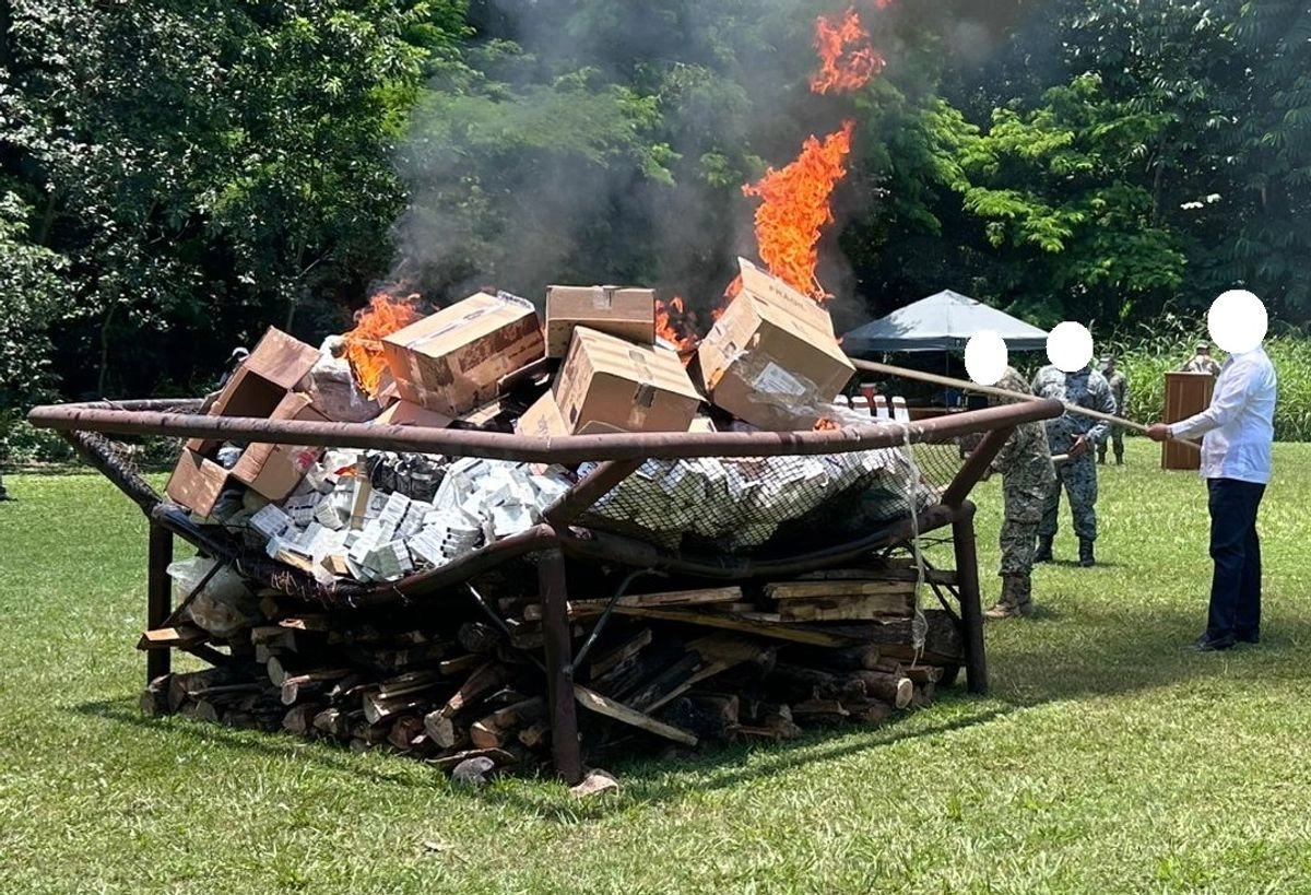 Drogas como cocaína, metanfetamina, mariguana y otros precursores químicos decomisados en Chiapas fueron destruidos por las autoridades. Foto 
