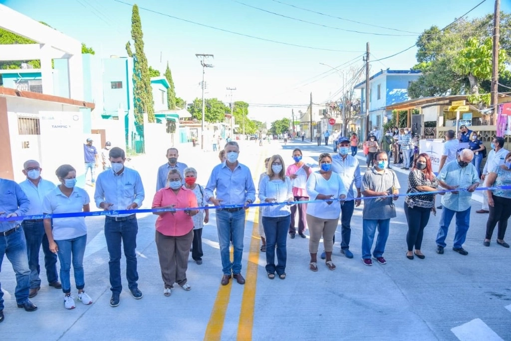 Jesús Nader durante la inauguración de la Av. Emiliano Zapata que fue repavimentada, el 2 de octubre de 2020. Foto Twitter @ChuchoNader
