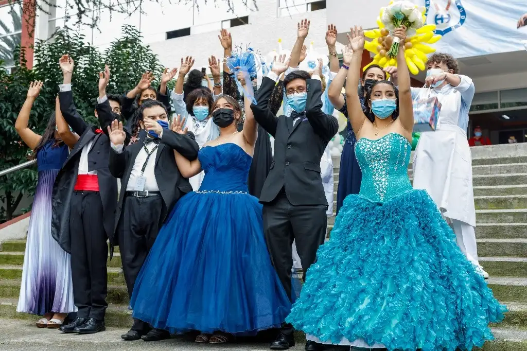 Alegría de 10 pacientes y sus Familias. Foto Pablo Ramos