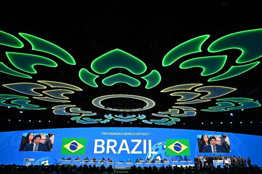 Brasil será la sede del Mundial Femenil 2027, luego que la mayoría de los 211 miembros de la FIFA se decantó por el país sudamericano, durante el Congreso de la FIFA en Bangkok, el 17 de mayo de 2024. Foto Afp