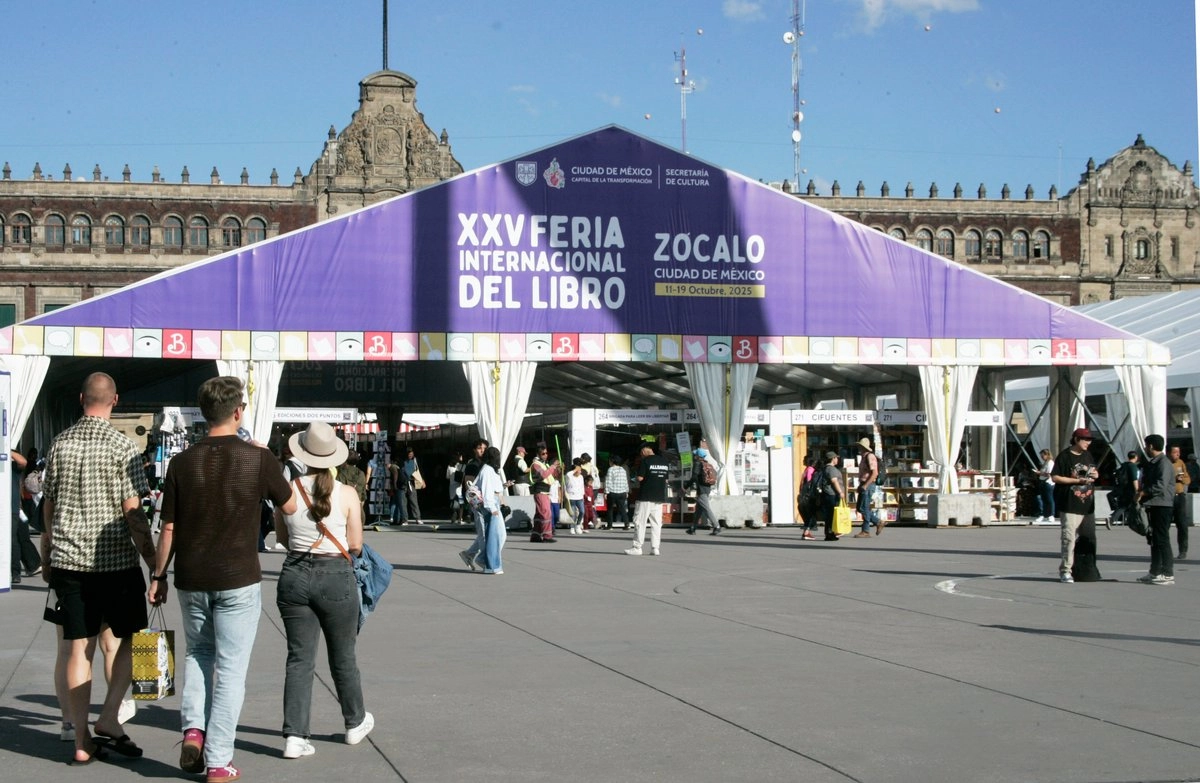 La FIL del Zócalo da oportunidad de participación a las editoriales independientes, y en esta edición XXV se cuenta con casi 100 sellos pequeños. Foto 