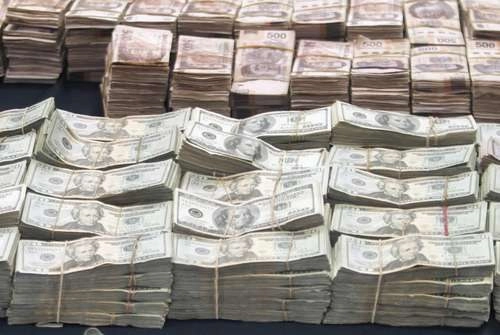 La filial en México de la Corporación de Aceptación Mundial será sancionada por los sobornos de cuatro millones de dólares que se entregaron a líderes sindicales y funcionarios durante los sexenios de Felipe Calderón y Enrique Peña Nieto, aseguró el presidente López Obrador. Foto Roberto García Ortiz / Archivo