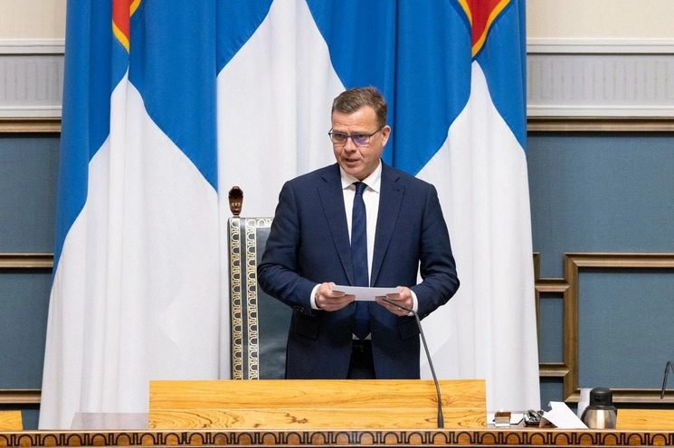 El dirigente conservador Petteri Orpo anunció que gobernará Finlandia junto a la ultraderecha, tras los más de dos meses de negociaciones que siguieron a las elecciones legislativas de abril. Foto tomada de Twitter @PetteriOrpo / Archivo


