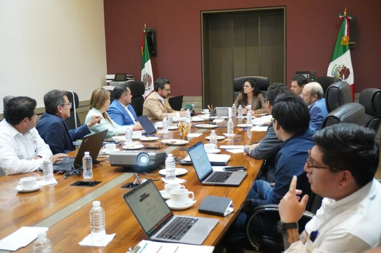 En la reunión también participó la secretaria de Gobernación, Luisa María Alcalde. Foto IMSS
