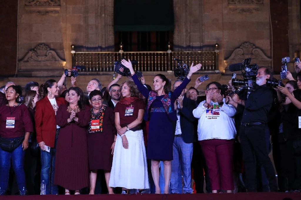 Discurso de la candidata a la presidencia, Claudia Sheinbaum por el triunfo virtual en la contienda, la madrugada del 3 de junio de 2024. Foto Luis Castillo Vázquez 