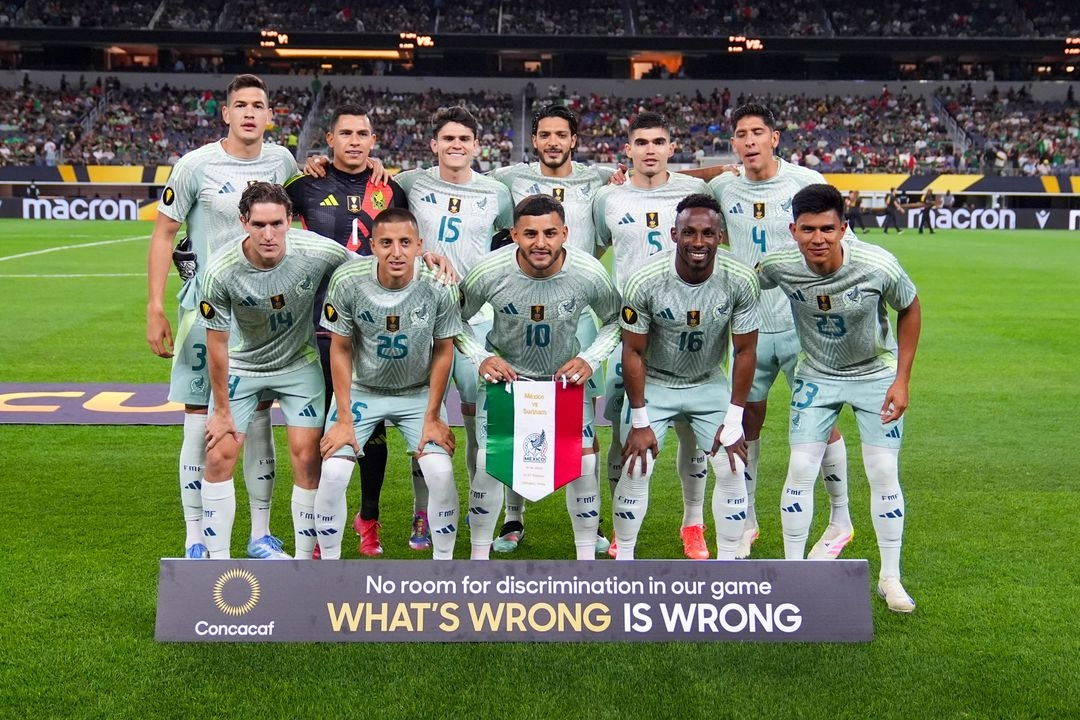 La multa impuesta por la FIFA a la FMF corresponde a los gritos homofóbicos proferidos por los aficionados en el juego de México vs EU del 15 de octubre de 2024, en el estadio de Guadalajara. Foto 