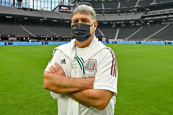 El entrenador nacional estará en recuperación médica por lo que no podrá dirigir.