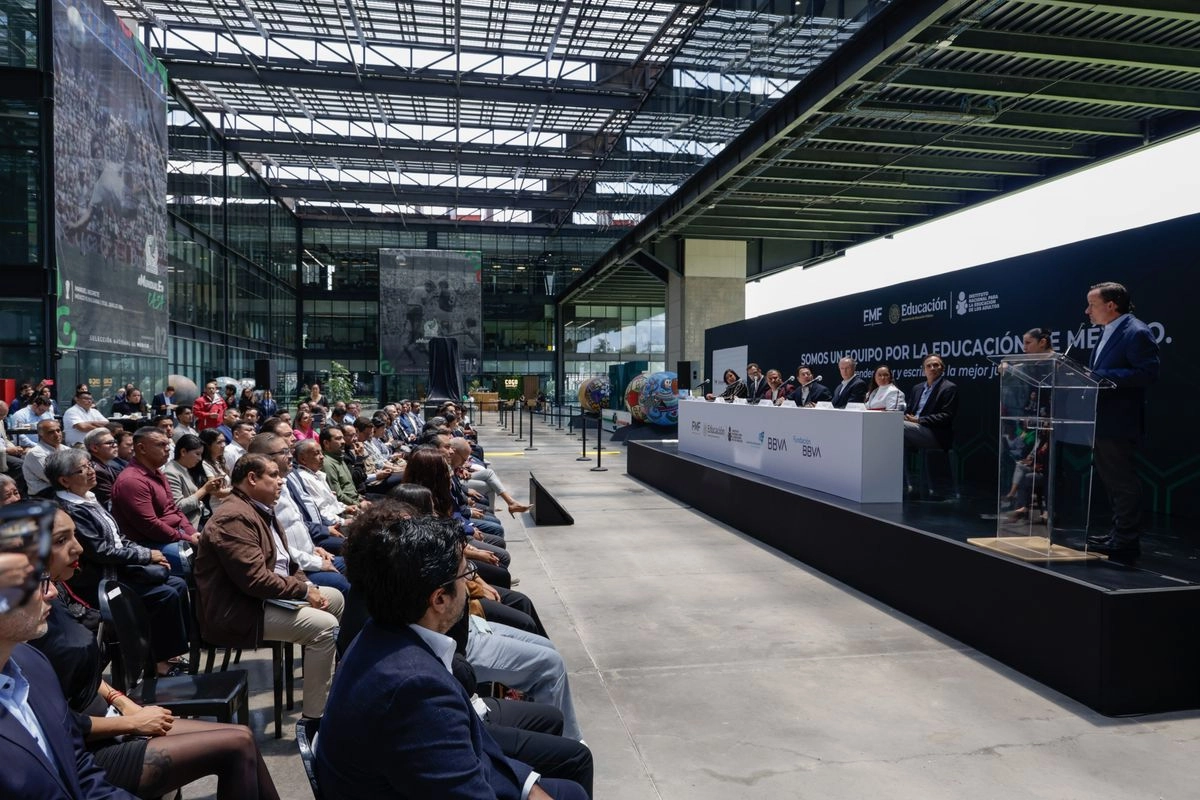 A partir del Día Mundial de la Alfabetización, el próximo 8 de septiembre, los integrantes de equipos Sub-15 y Sub-17 que sean elegidos embajadores participarán en diferentes dinámicas para conectar con adolescentes y adultos en todo el país. Foto 