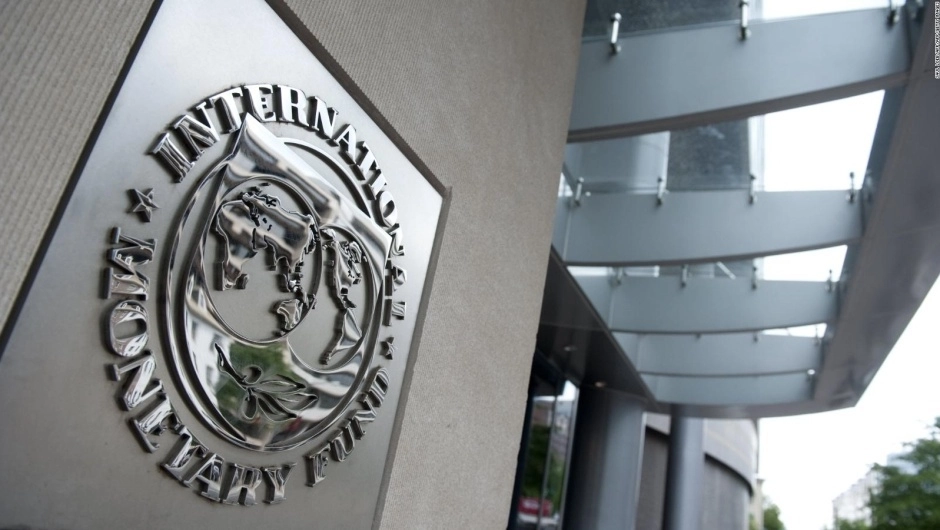 El FMI recomendó a las autoridades mexicanas mantener "un ritmo gradual" en la normalización de su política monetaria, que equilibre el apoyo a la recuperación económica mientras mantiene ancladas las expectativas de inflación. Foto Afp / Archivo