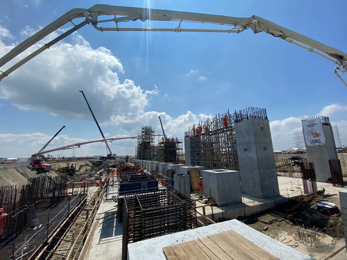 Trabajos de construcción de la  refinería Dos Bocas. Foto Cuartoscuro / Archivo
