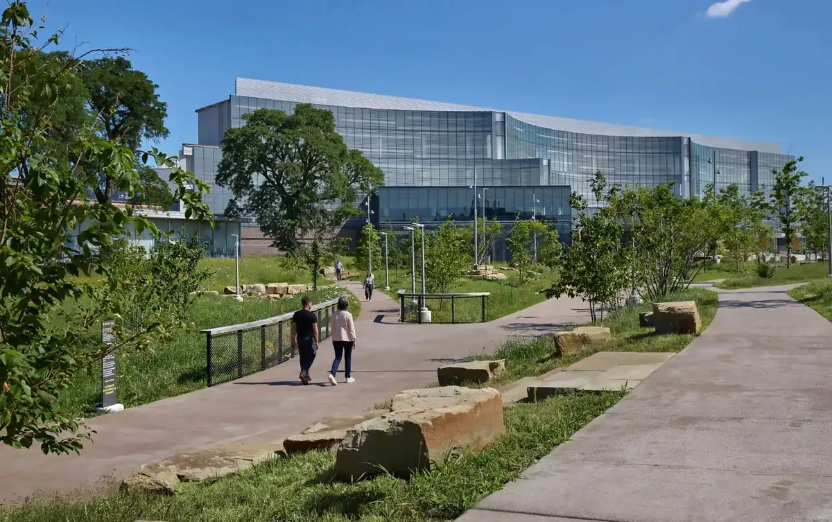 Ford Motor Company tendrá su nueva sede mundial en Dearborn, Michigan, en el complejo denominado Henry Ford II World Center. Foto 
