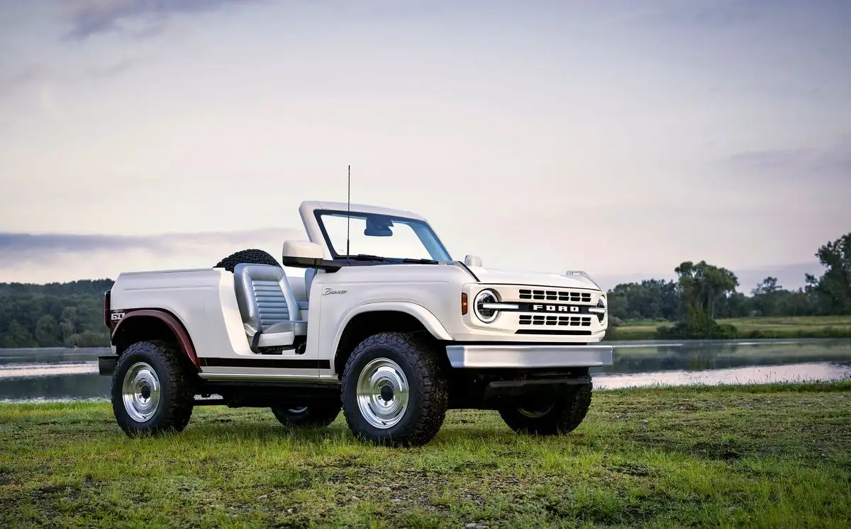 Ford rinde homenaje a su legado con el Bronco Roadster Concept. Foto