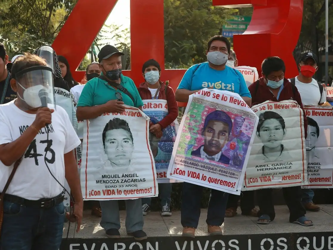 Un juez de procesos penales federales con residencia en Toluca, estado de México, dictó auto de formal prisión al capitán José Martínez Crespo, relacionado por las autoridades en la desaparición de los 43 normalistas de Ayotzinapa. Foto María Luisa Severiano / Archivo