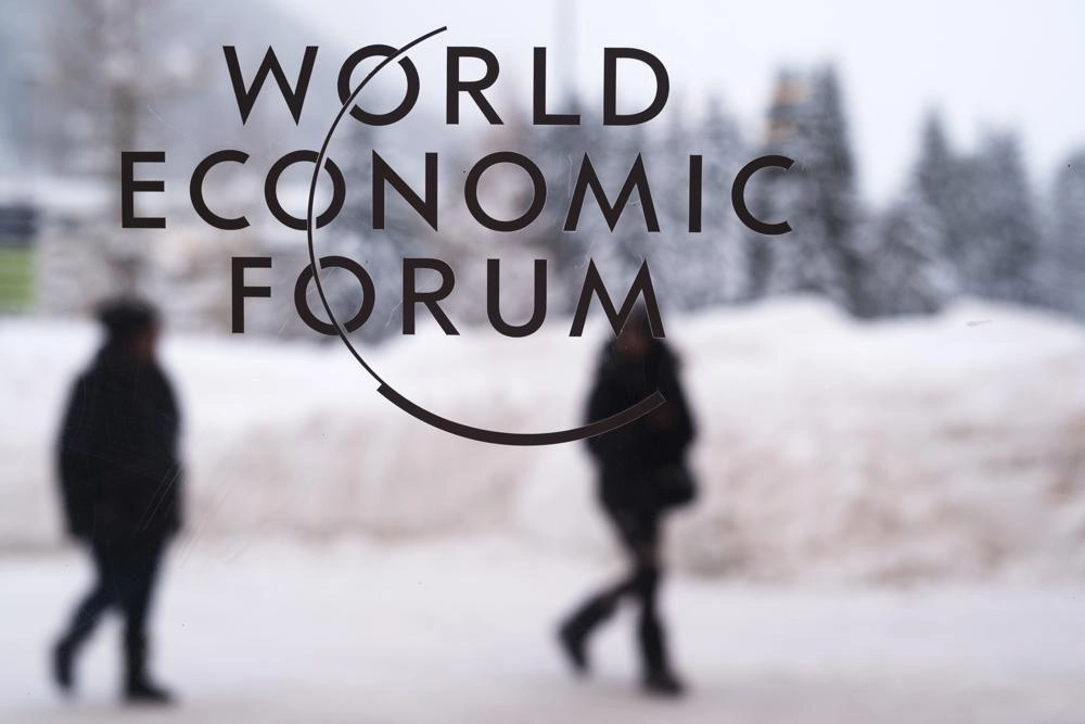 El Foro Económico Mundial, que se celebrará en Davos del 22 al 26 de mayo, decidió suspender sus relaciones con Rusia. Foto Ap / Archivo