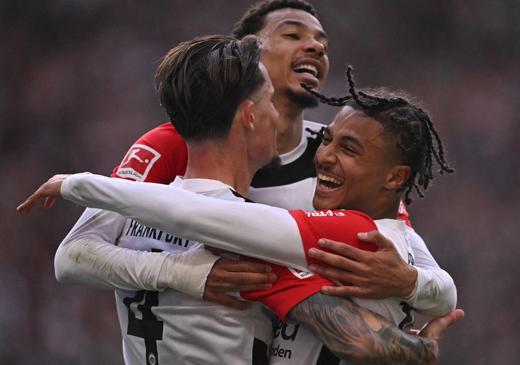Eintracht Frankfurt goleó por 3-0 al Heidenheim en la fecha 20 del torneo alemán de futbol. Foto 