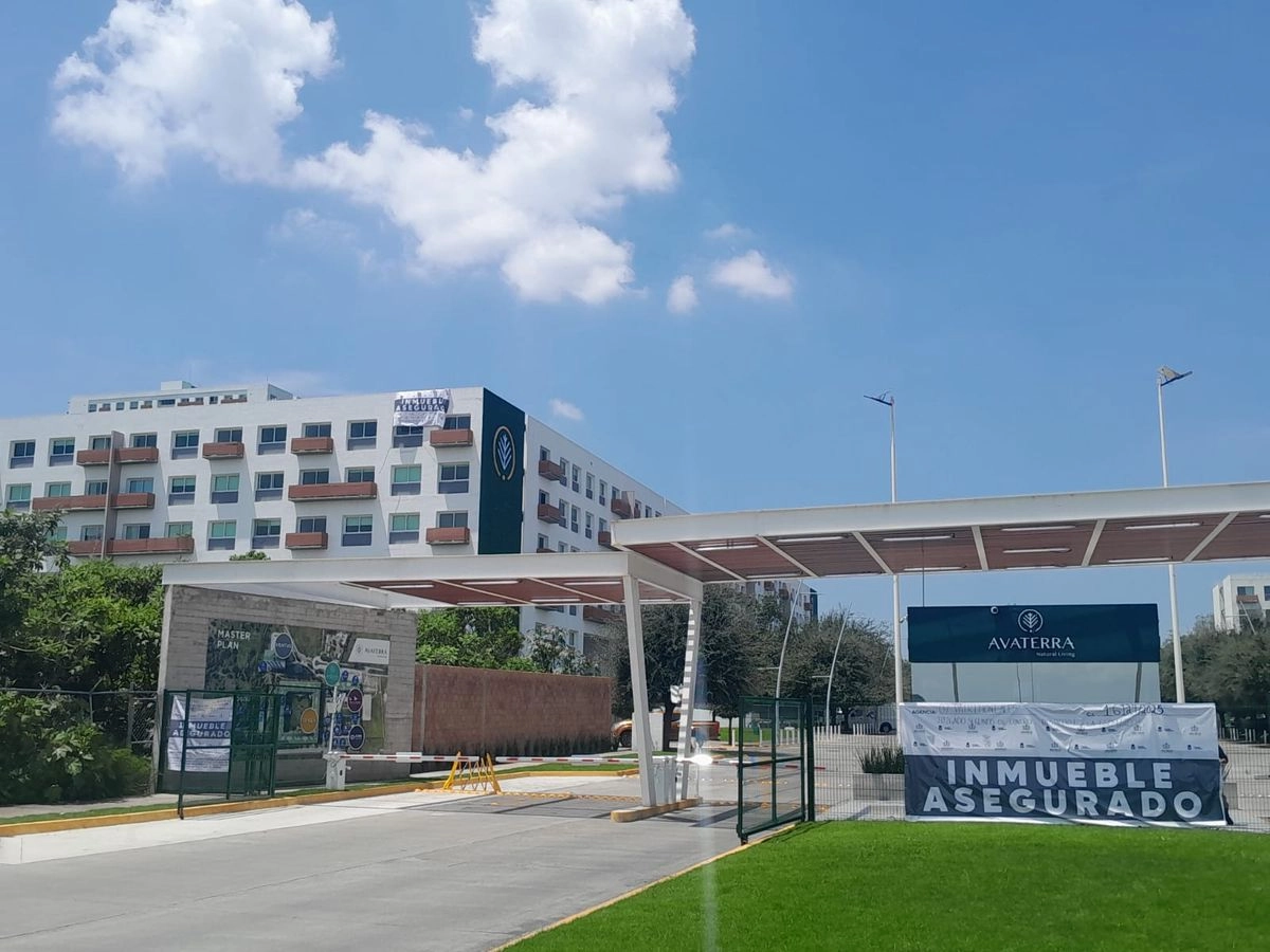 Durante la audiencia la defensa solicitó la duplicidad del término constitucional, por lo que será en 144 horas (el 7 de octubre) cuando se realizará la audiencia en la cual se decidirá si es vinculado a proceso. Mientras tanto permanecerá en prisión preventiva justificada. Foto 