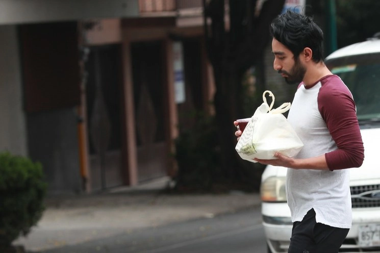 Comida para llevar en bolsas de plástico. Foto María Luisa Severiano 