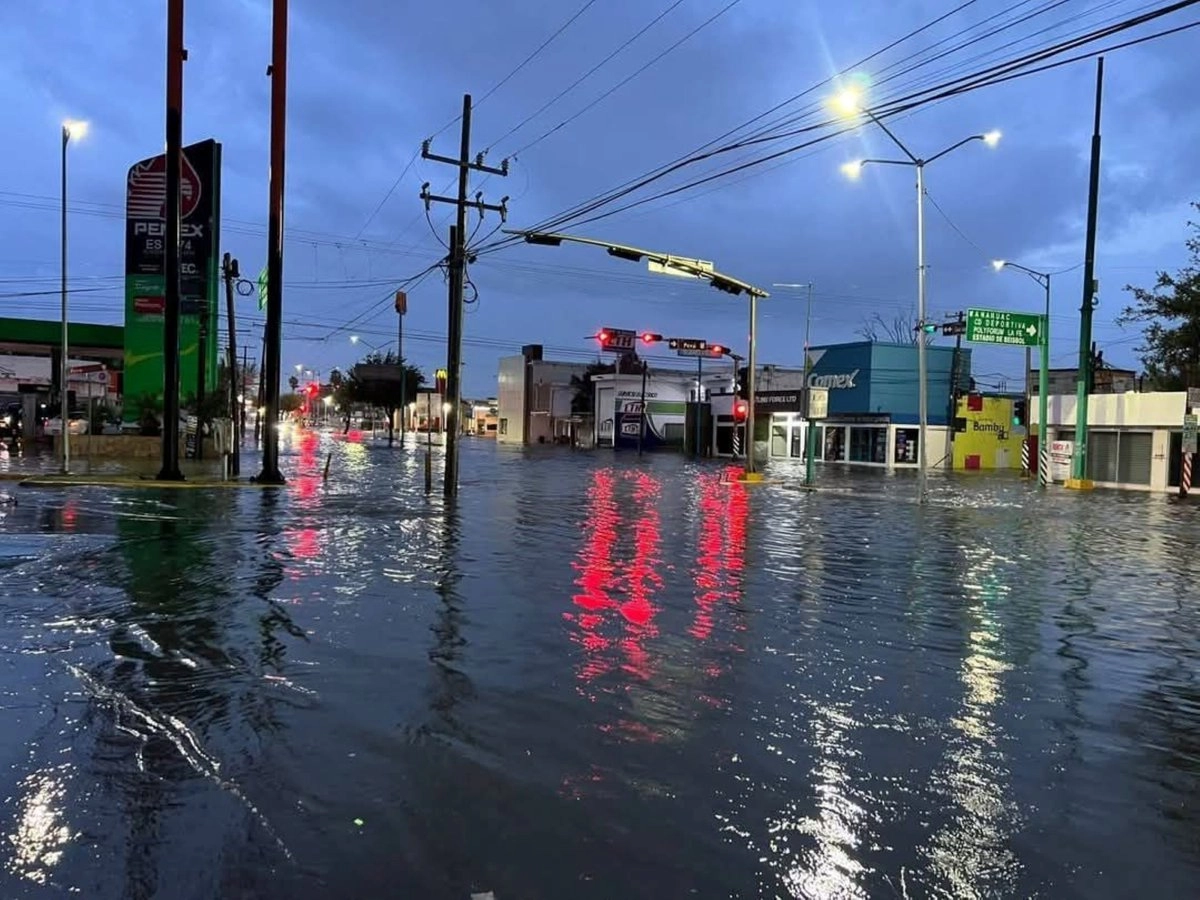Las autoridades exhortaron a la población a evitar desplazarse por áreas bajas y mantenerse informados ante la posibilidad de que este jueves continúen las lluvias en la frontera norte de la entidad. Foto

