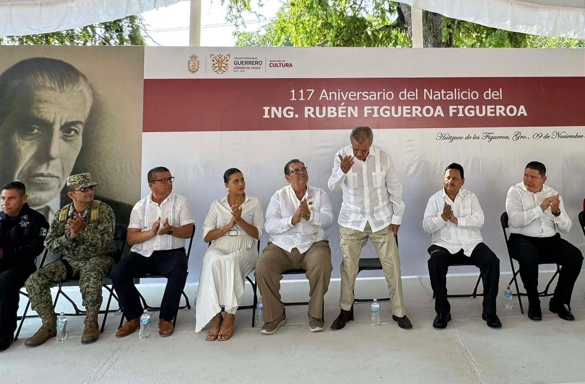 El gobierno federal y familiares de víctimas de la guerra sucia reprobaron el acto en que se recordó el natalicio del ex gobernador Rubén Figueroa Figueroa y al que asistieron su hijo y la mandataria estatal morenista Evelyn Salgado.