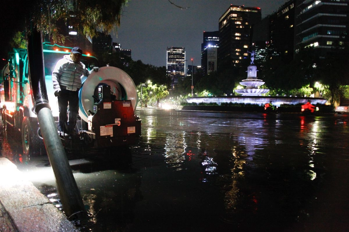 La Secretaría de Gestión Integral de Riesgos y Protección Civil, activó  la alerta a naranja para las alcaldías: Álvaro Obregón, Benito Juárez, Coyoacán, Cuauhtémoc, Miguel Hidalgo y Tlalpan. Foto 