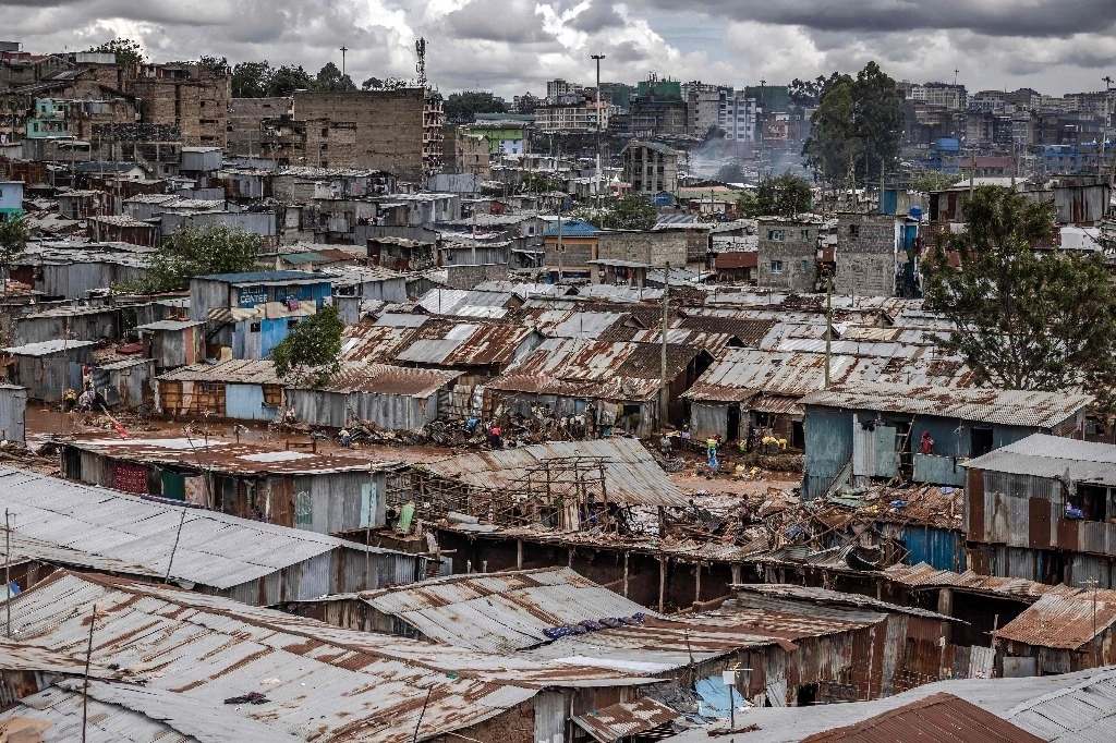 Asentamiento informal de Mathare en Nairobi, en Kenia afectado por las inundaciones y lluvias torrenciales. Foto Afp