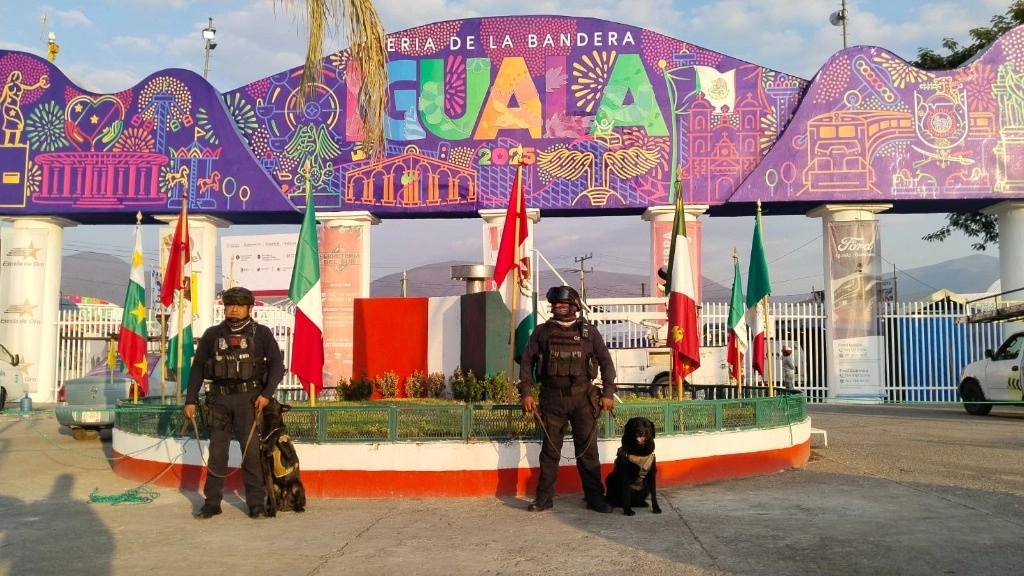 Con la apertura de este operativo de vigilancia policíaca se permitirá el resguardo de las instalaciones de la Feria de la Bandera, una de las más populares en la entidad. Foto @GuerreroComSoc