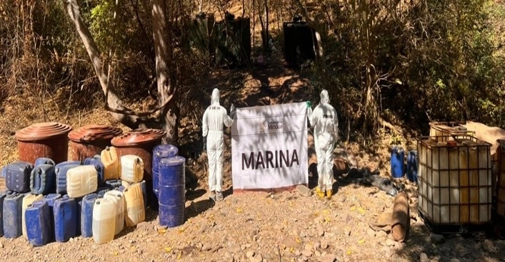 La destrucción de los laboratorios clandestinos tuvieron lugar entre el 20 al 22 de diciembre pasados, en distintas operaciones realizadas por la Secretaría de Marina (Semar), el Ejército Mexicano y la Fiscalía General de la República (FGR) en los municipios de Culiacán y Cósala. Foto Marina