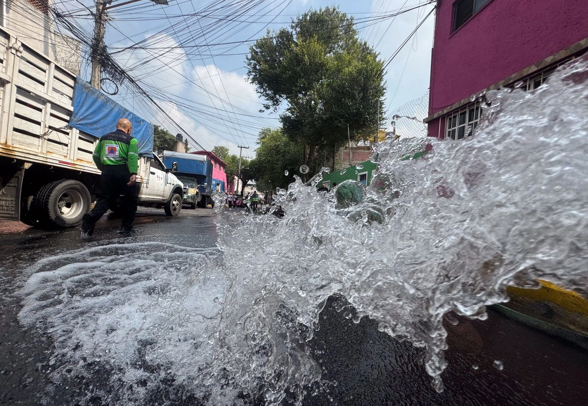 Personal de la Segiagua labora en la zona.