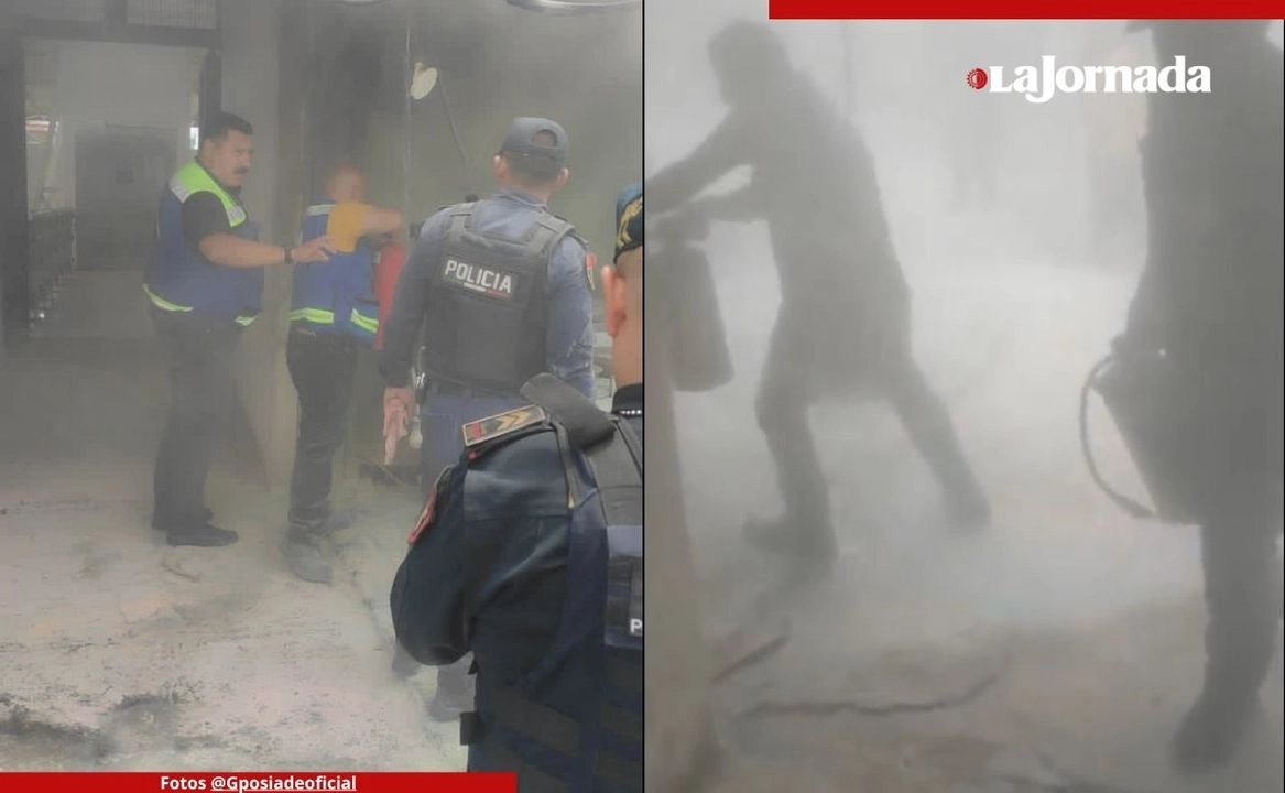 Policías, bomberos y locatarios lograron controlar el incendio. Fotos