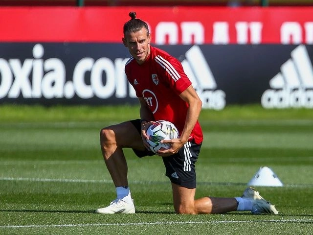 El galés, Gareth Bale entrena con su selección rumbo al duelo ante Finlandia de la Liga de Naciones de la UEFA. Foto Afp