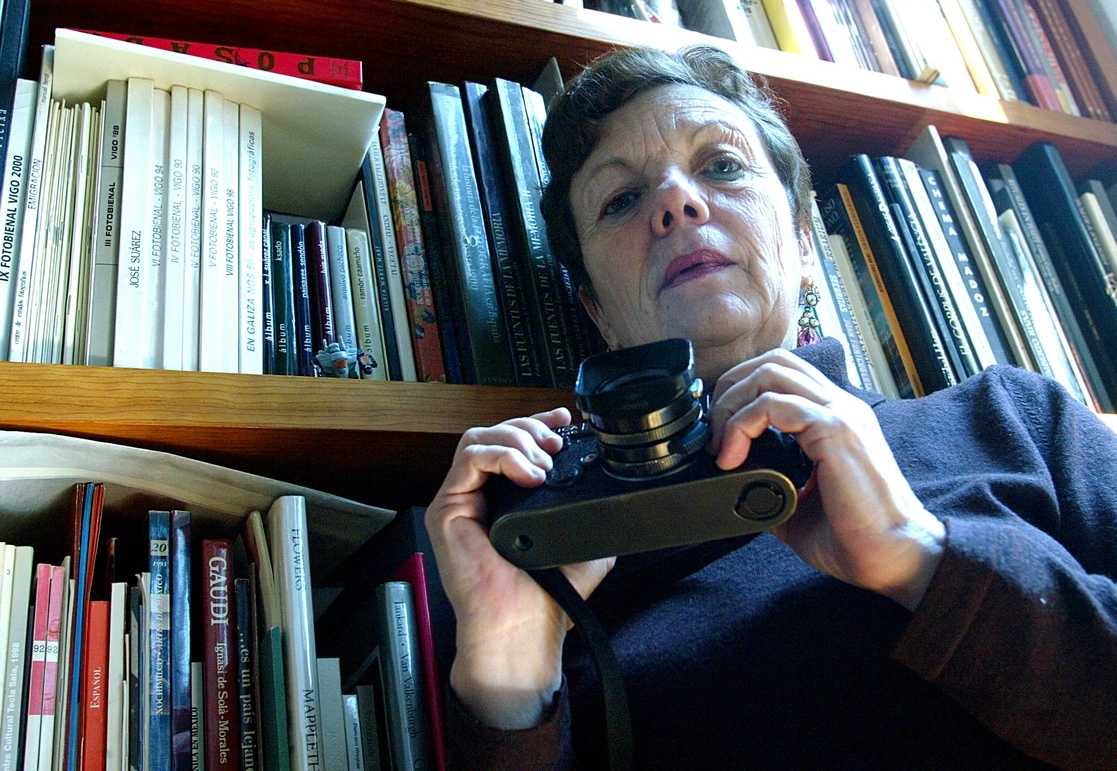 Graciela Iturbide (CDMX, 1942) durante una entrevista con 'La Jornada', en enero de 2004. Foto Marco Peláez