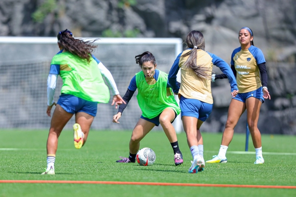 Sesión de práctica de las Pumas. Imagen tomada de @PumasMXFemenil