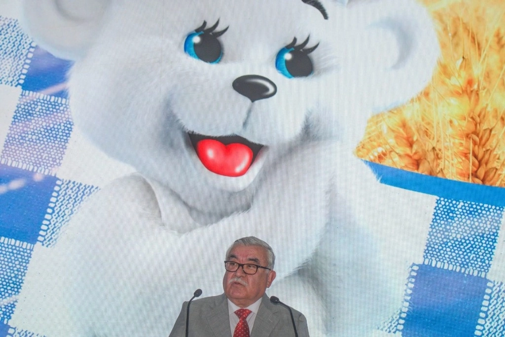 Miguel Ángel Espinoza, director General de Bimbo en México, en el acto protocolario por el 50 Aniversario de la Panadería Bimbo Azcapotzalco. Foto Cuartoscuro