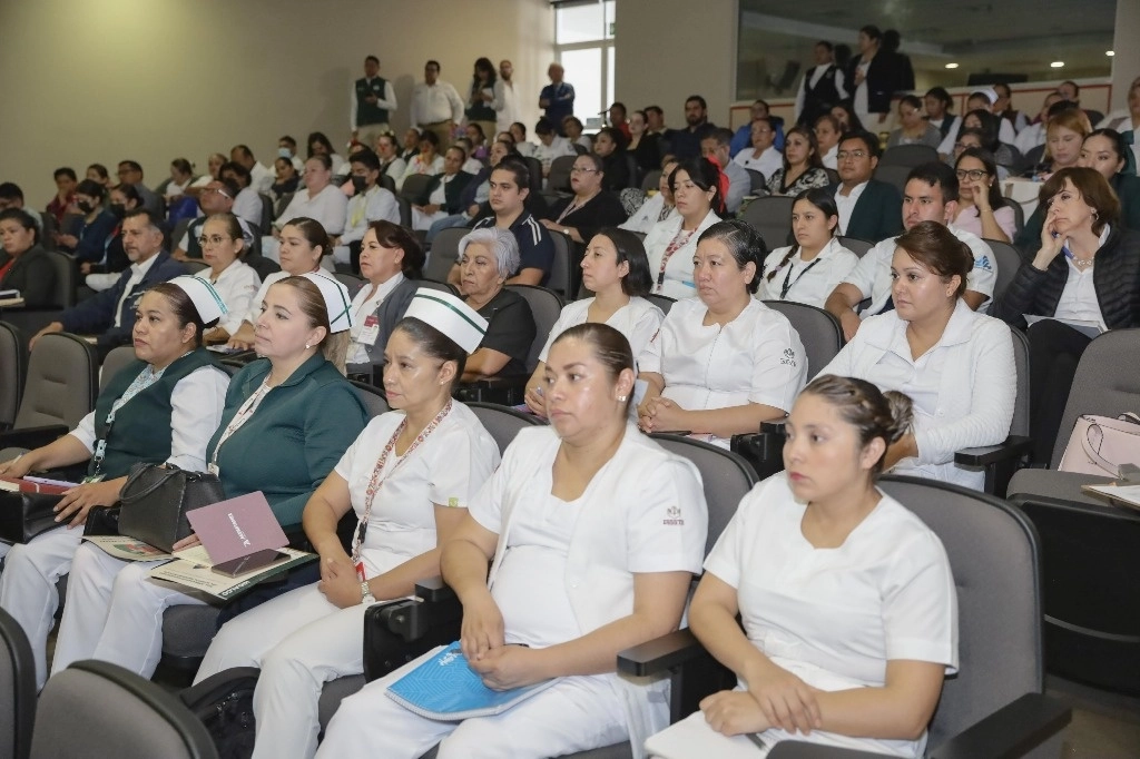 Personal del IMSS Bienestar. Foto de su perfil de X