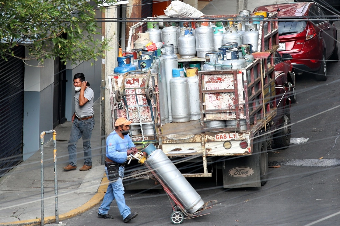 Venta de gas LP en la alcaldía Benito Juárez, en la Ciudad de México, el pasado 2 de agosto. Foto María Luisa Severiano