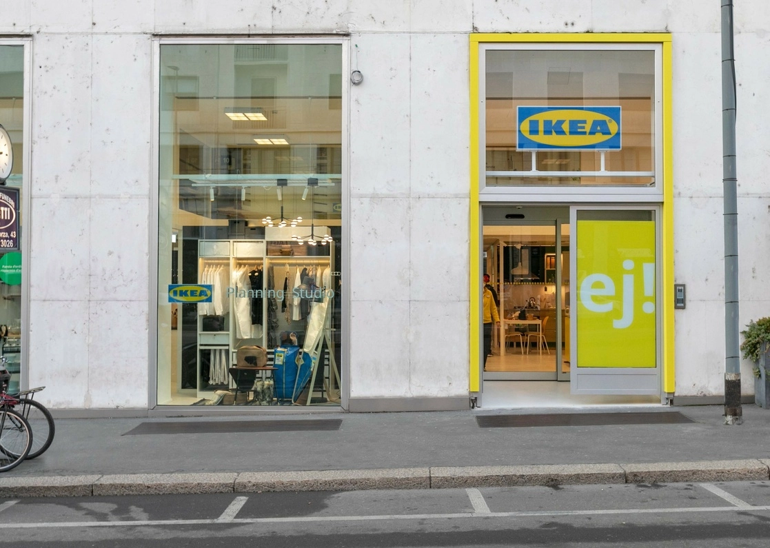 Ingka Group, dueño de las tiendas Ikea señaló que las principales consecuencias de los precios se notarán en EU, Canadá y Europa. Foto Tomada del Twitter @IKEAITALIA
